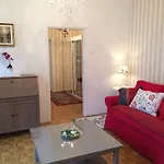 Julija & Filip 아파트 *