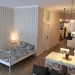 Julija & Filip 아파트 *